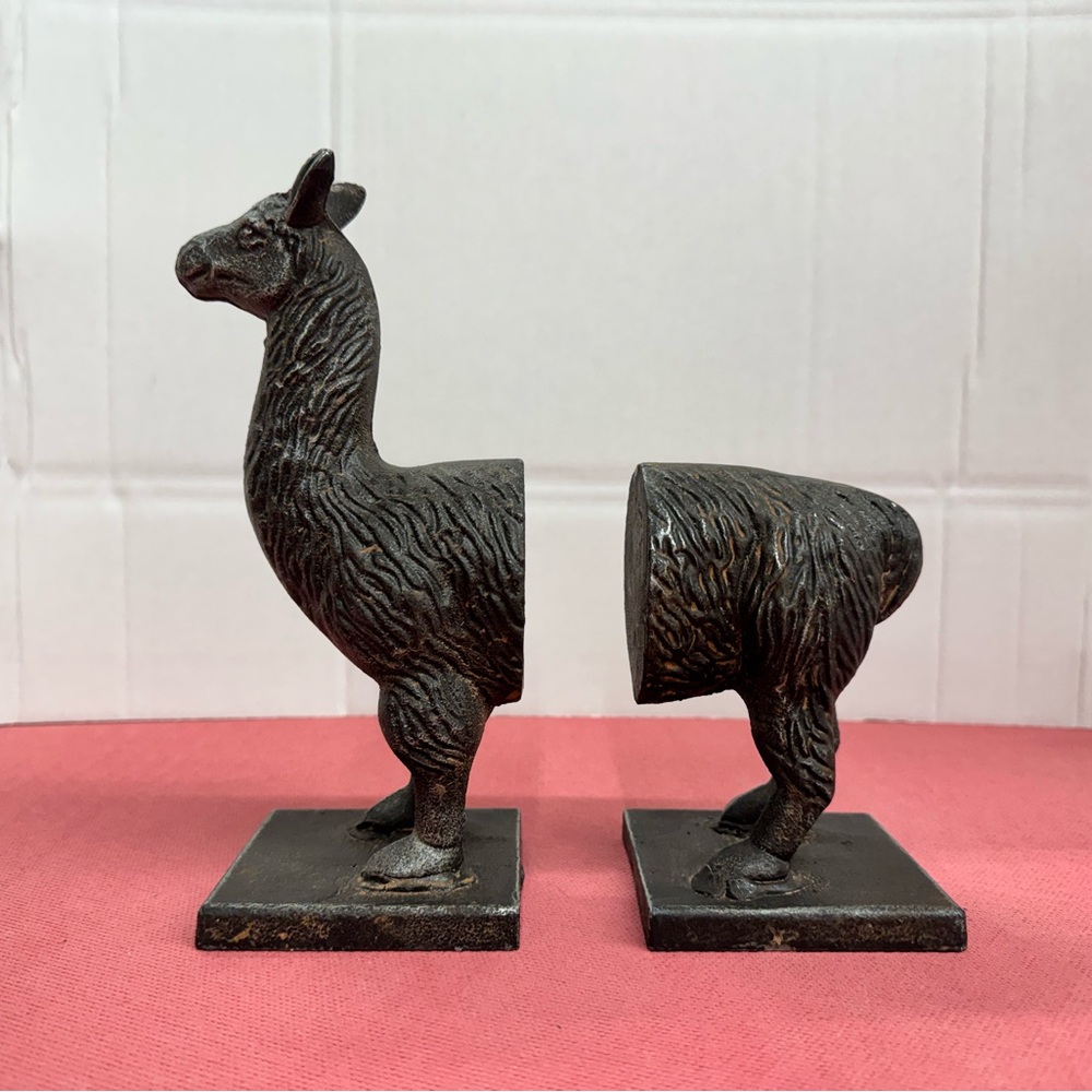 Cast Iron Llama Bookends